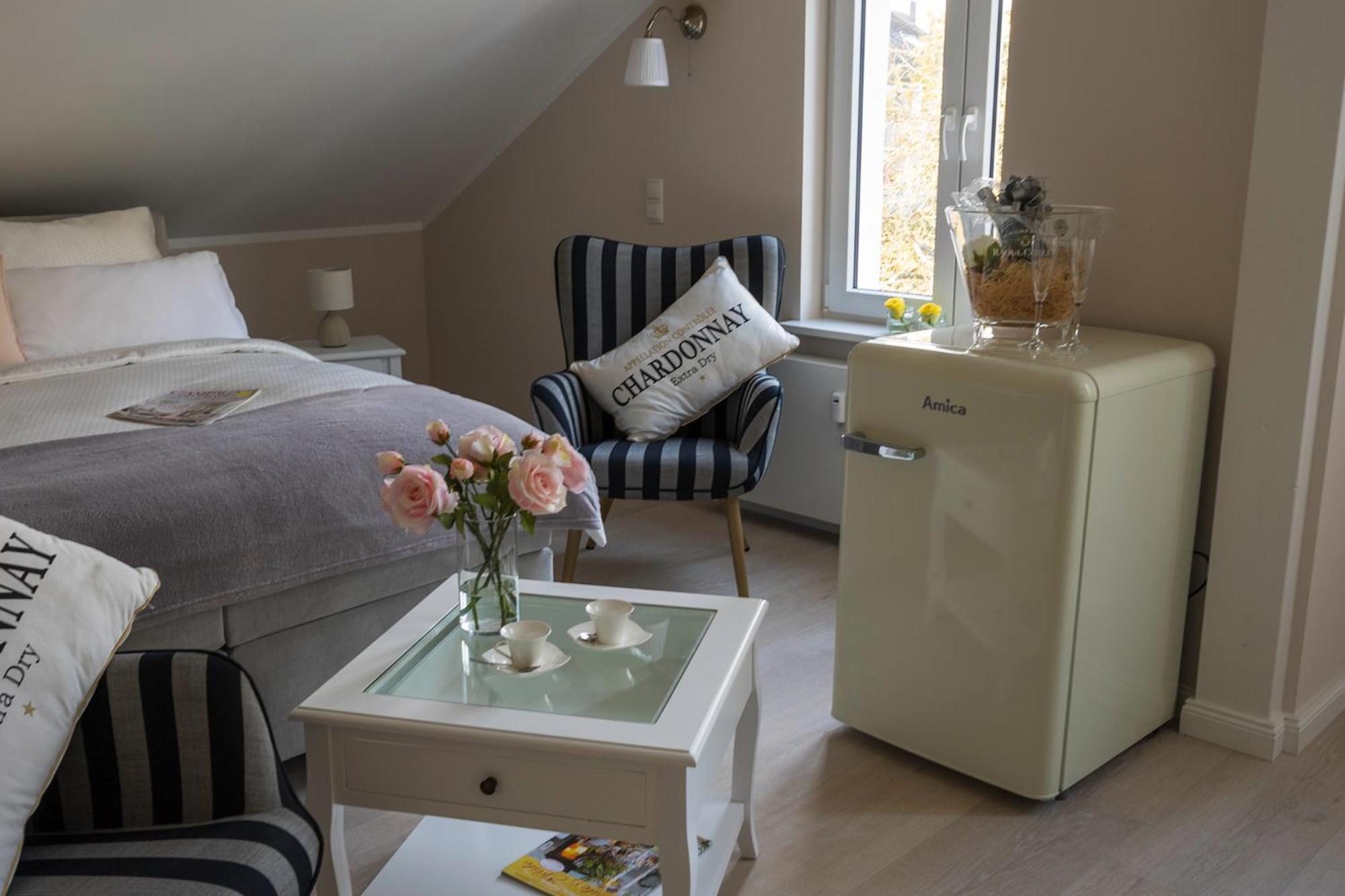 마이엔 Nostalgie-Nest Mit Boxspringbett 아파트 외부 사진